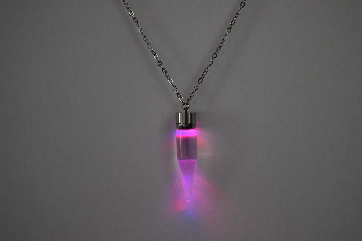 Light Up Glow Pendant Necklace Eternity Led 